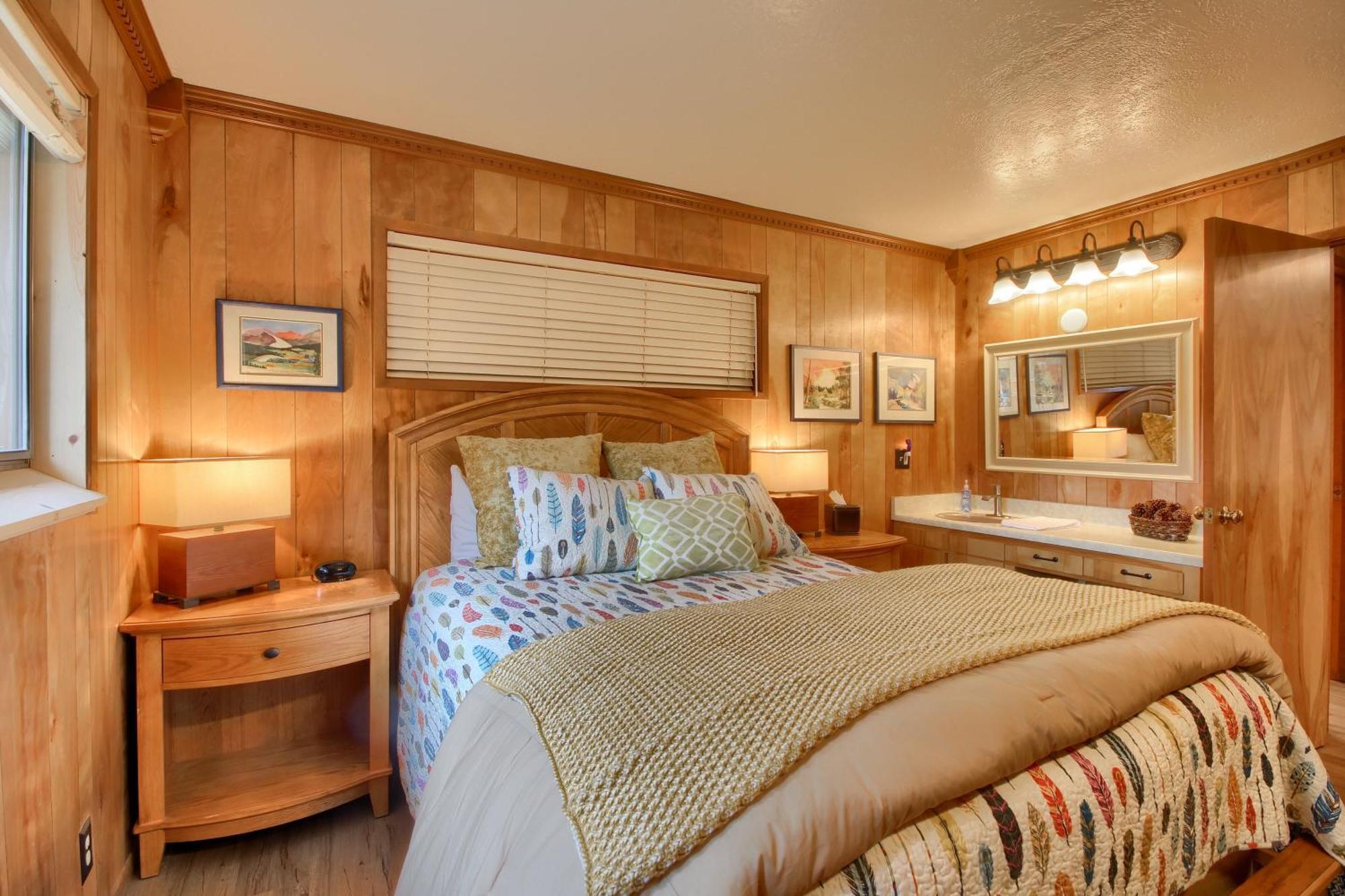 Hébergement de vacances Acorn Alley Inside Yosemite - Dog Friendly W/hot Tub, Fire Pit, Ev Charger *
